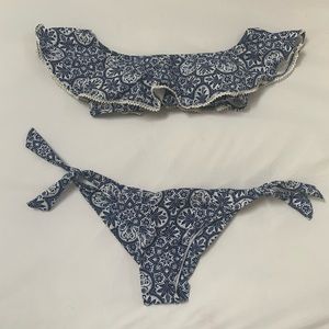 Off the shoulder bikini